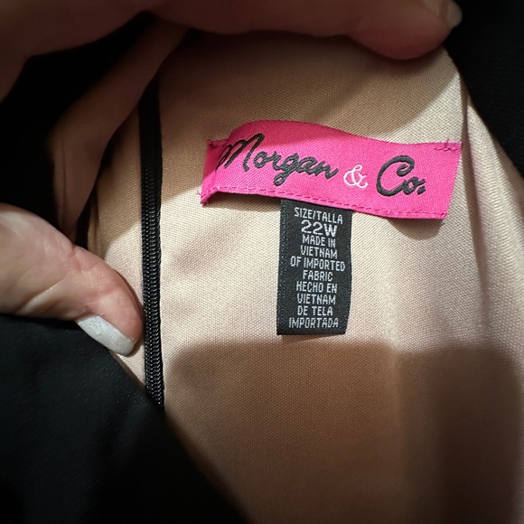 Morgan & Co. Black Lace Halter Gown - Picture 4 of 4